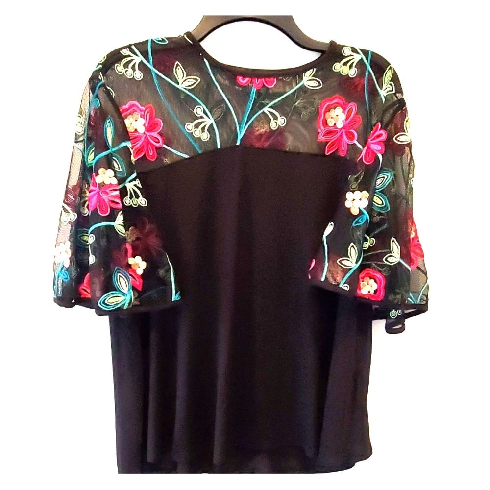 Floral and black top